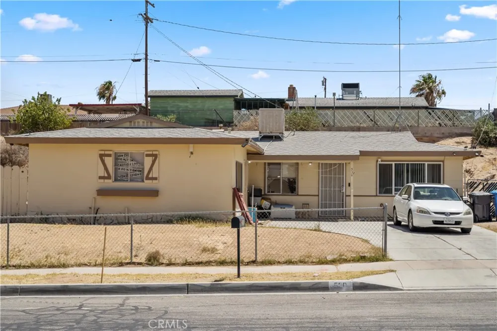 530 E Mountain View Barstow, CA 92311
