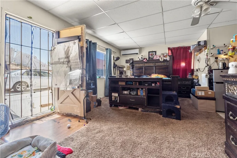 530 E Mountain View Barstow, CA 92311