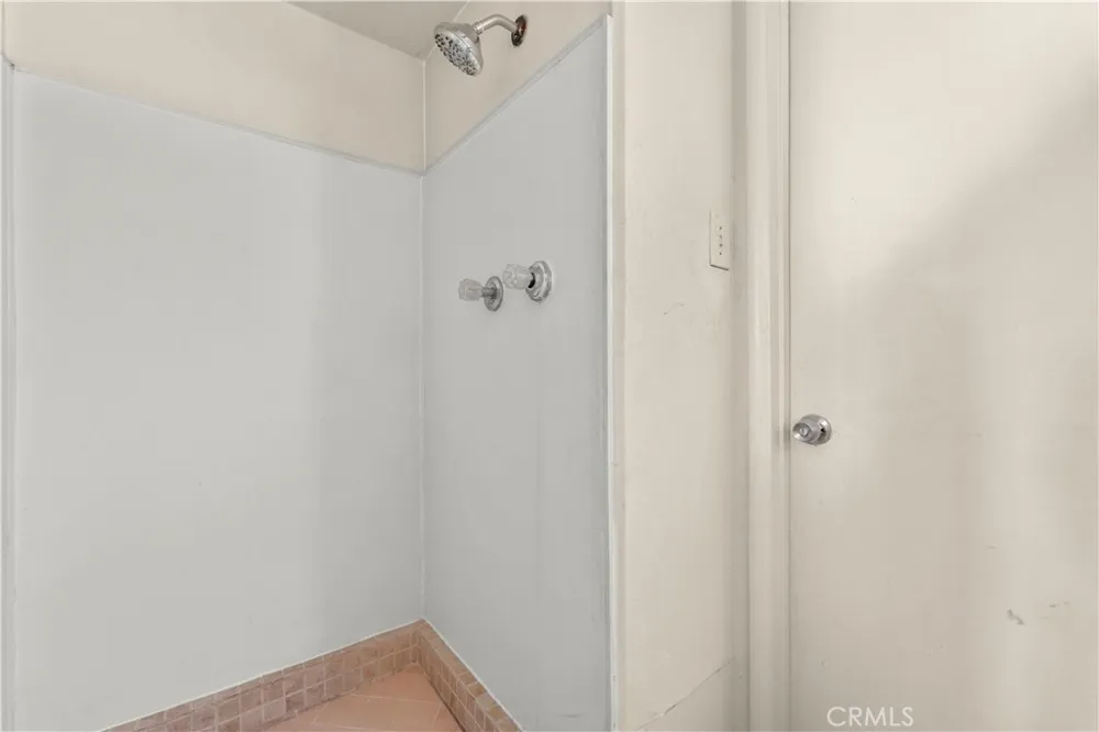 530 E Mountain View Barstow, CA 92311