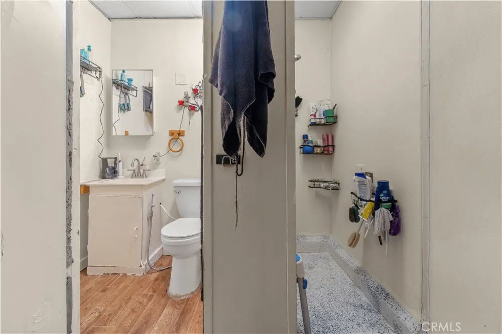 530 E Mountain View Barstow, CA 92311