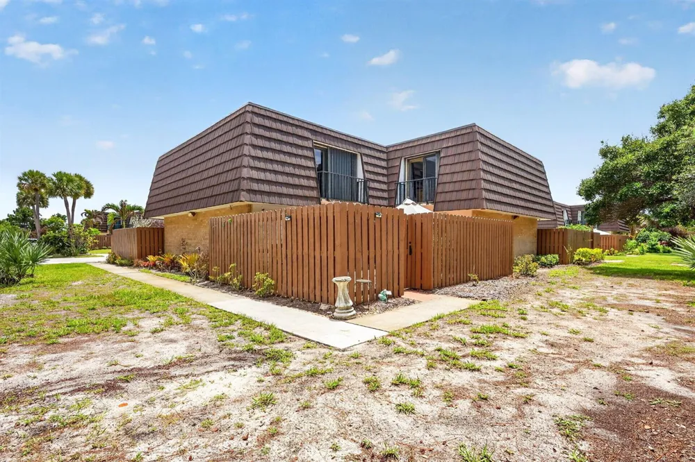 5706 SE Riverboat Drive #202 Stuart, FL 34997