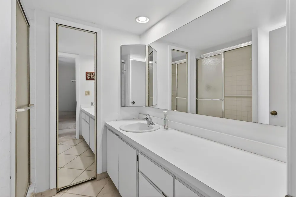 5706 SE Riverboat Drive #202 Stuart, FL 34997