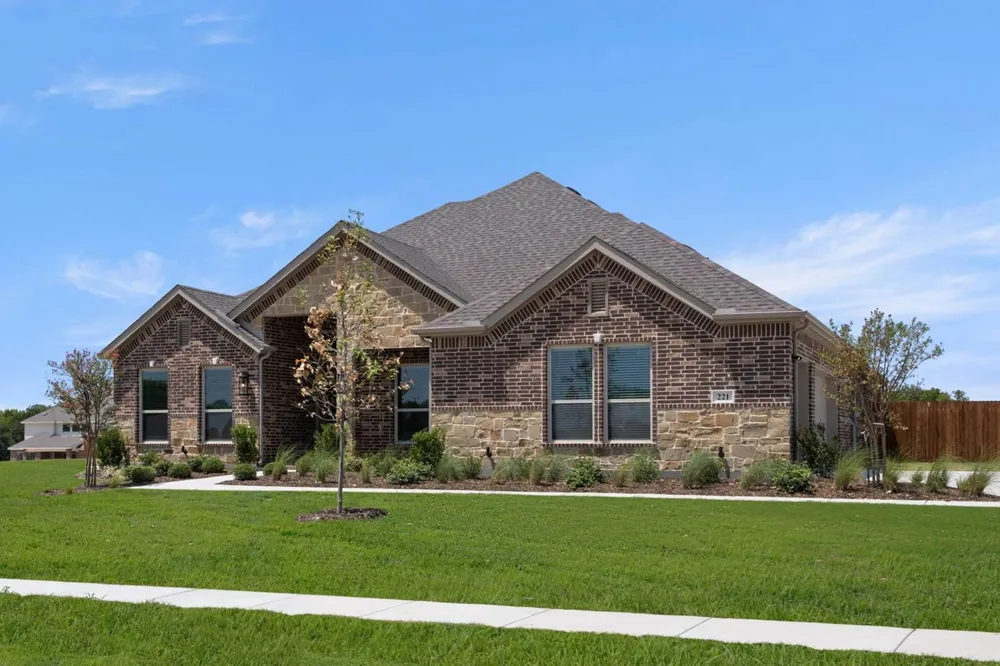 221 Penrose Drive Ovilla, TX 75154
