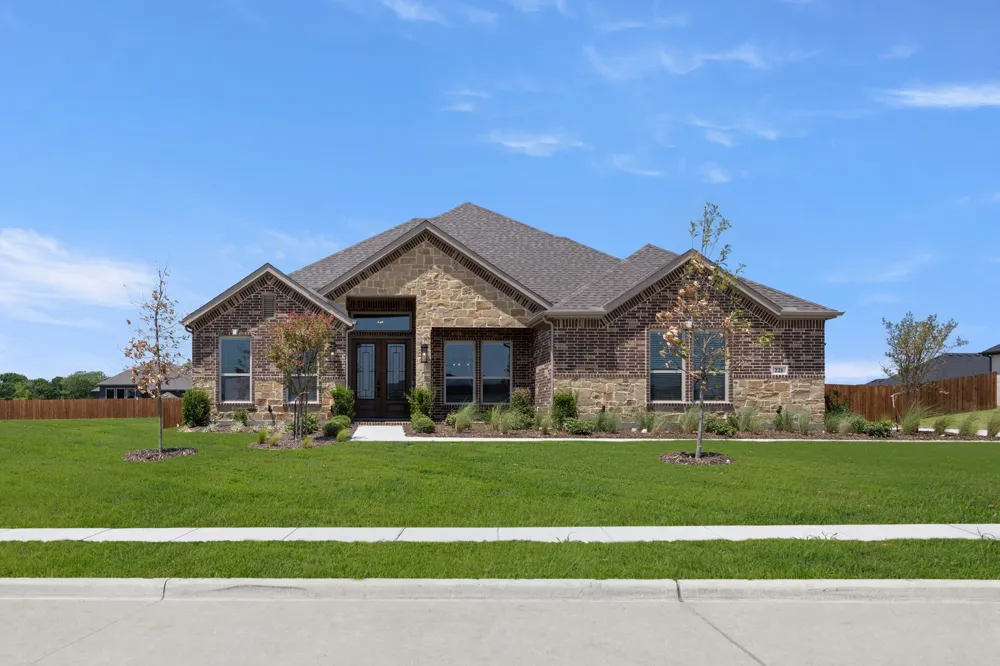 221 Penrose Drive Ovilla, TX 75154