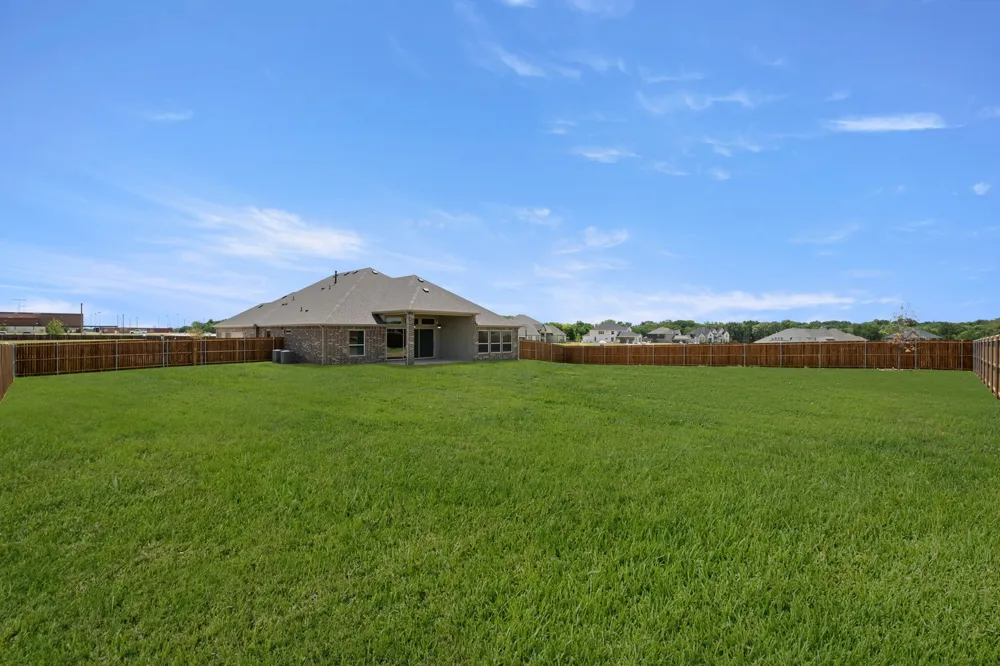 221 Penrose Drive Ovilla, TX 75154