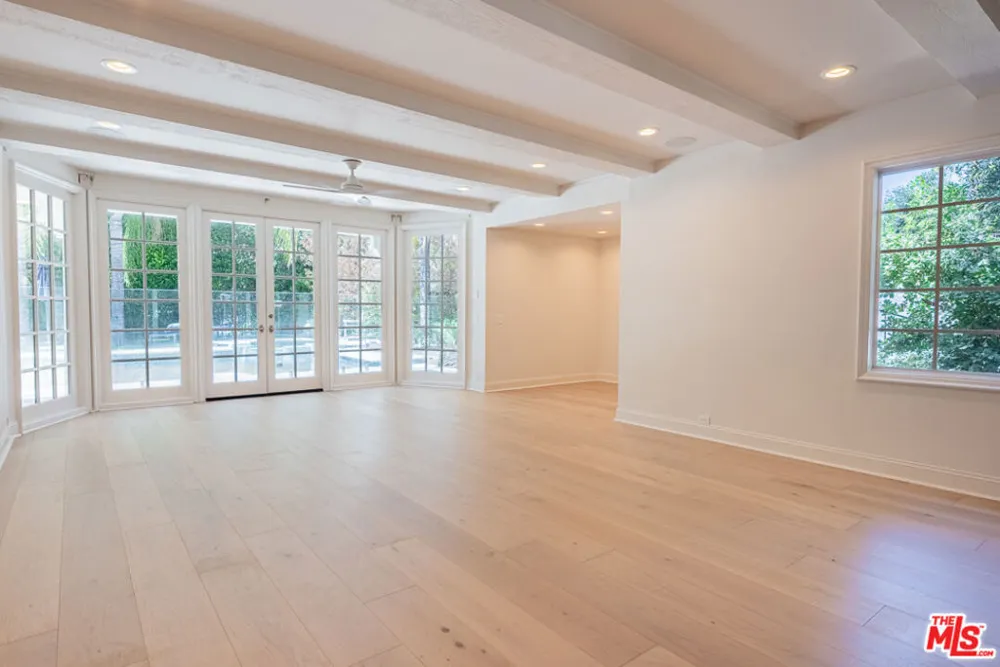 17636 Camino De Yatasto Los Angeles, CA 90272