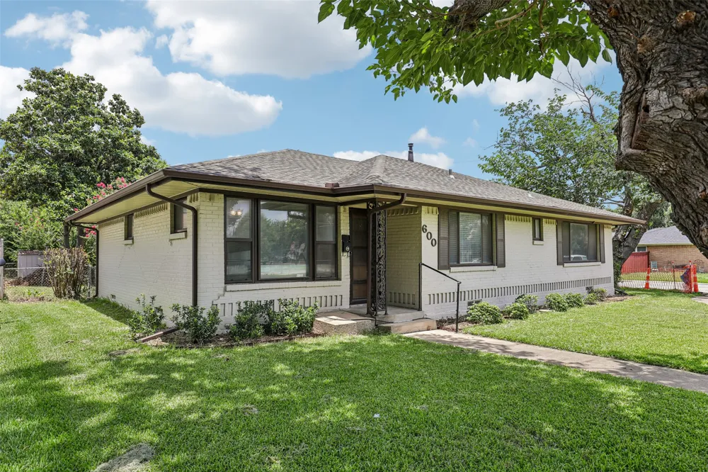 600 Westwood Drive Richardson, TX 75080