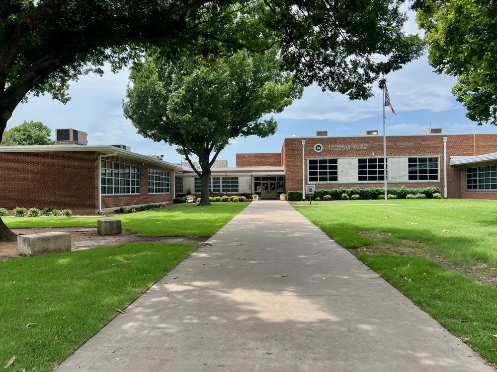 600 Westwood Drive Richardson, TX 75080
