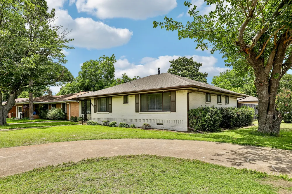 600 Westwood Drive Richardson, TX 75080