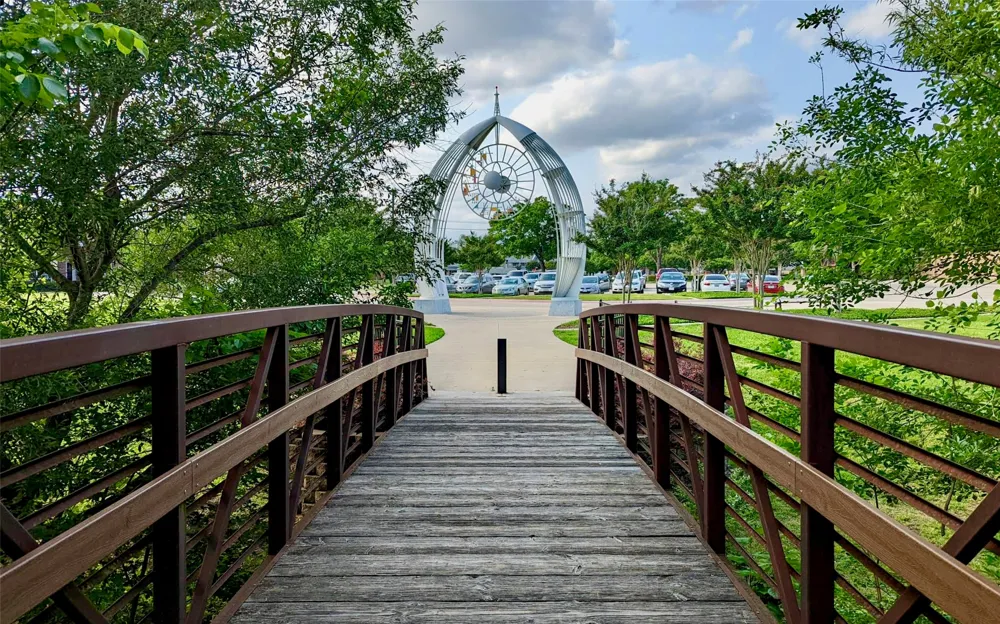 600 Westwood Drive Richardson, TX 75080