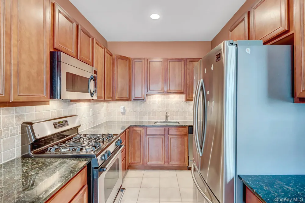 99 Constantine Way Mount Sinai, NY 11766