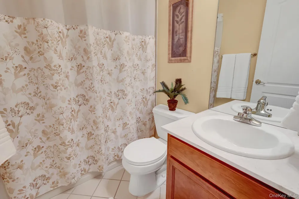 99 Constantine Way Mount Sinai, NY 11766