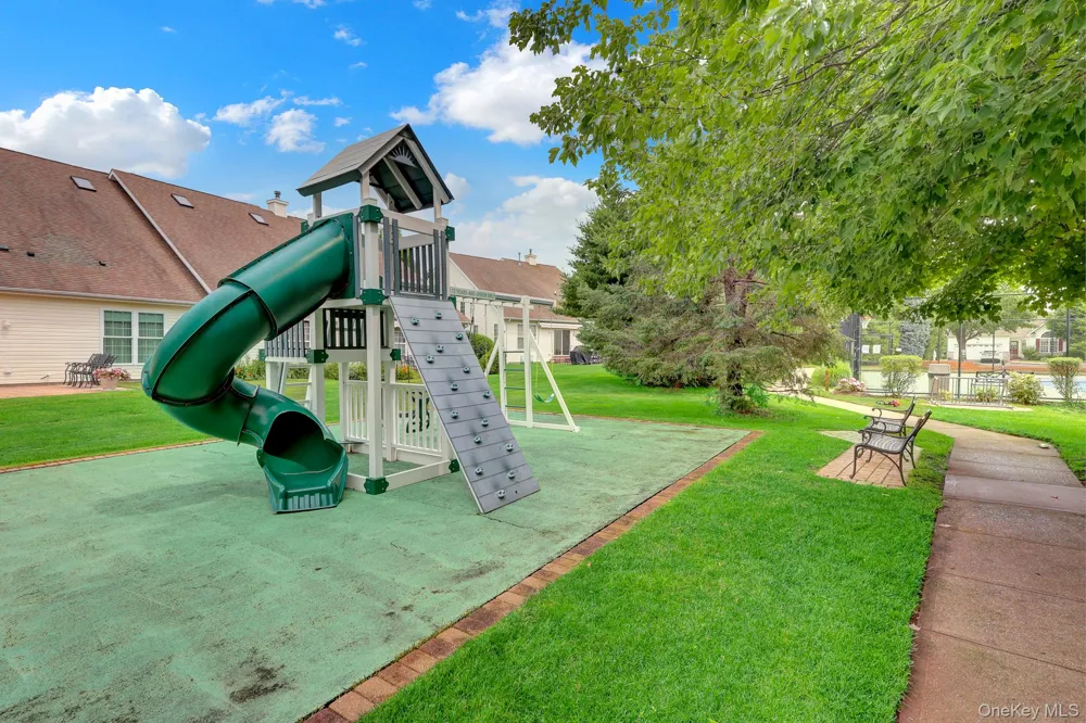 99 Constantine Way Mount Sinai, NY 11766