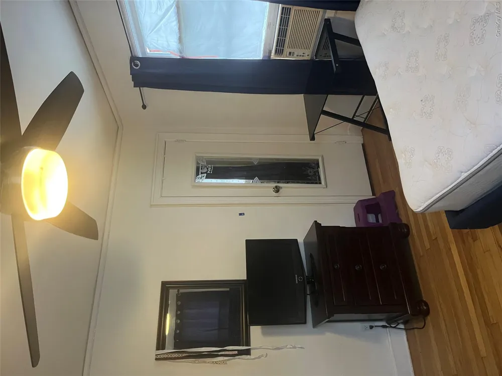 43 2nd Avenue Central Islip, NY 11722