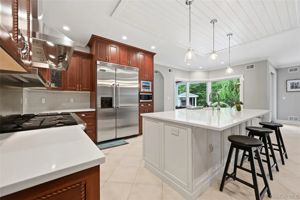 58 South Path Calverton, NY 11933