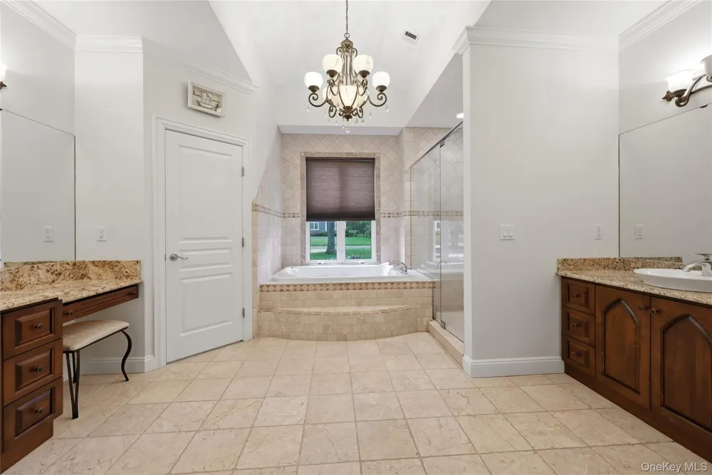 58 South Path Calverton, NY 11933