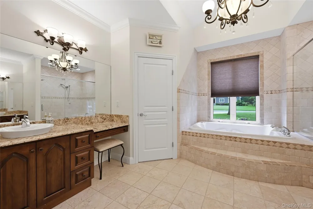 58 South Path Calverton, NY 11933