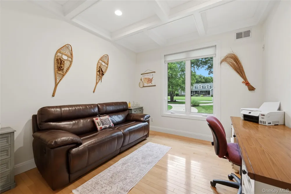 58 South Path Calverton, NY 11933