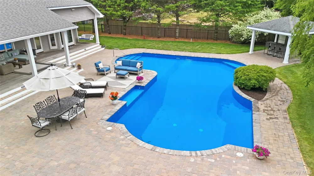 58 South Path Calverton, NY 11933