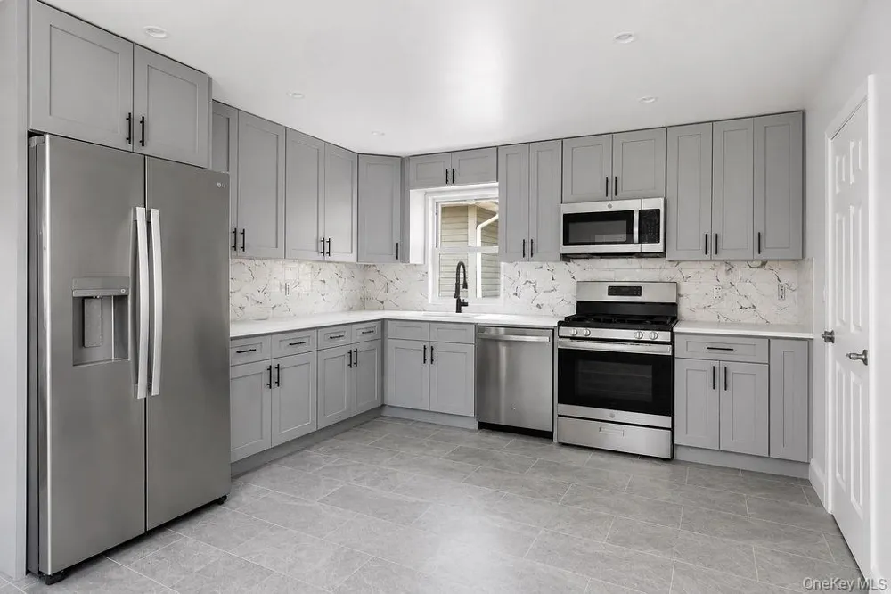 69-39 Elizabeth Avenue Far Rockaway, NY 11692