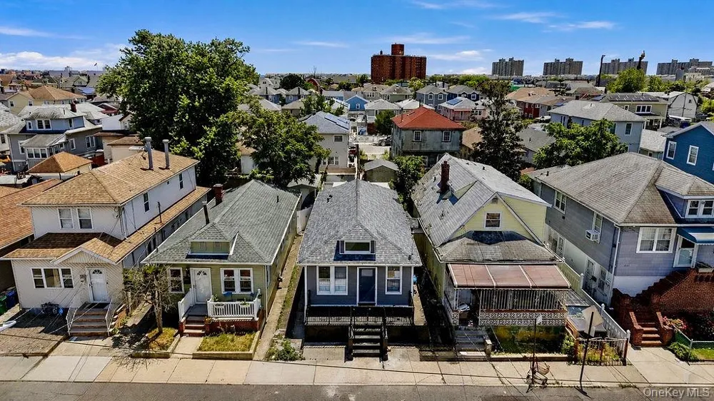 69-39 Elizabeth Avenue Far Rockaway, NY 11692