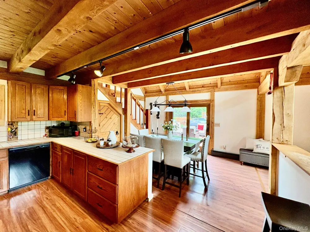 92 Twinshaven Road Napanoch, NY 12458