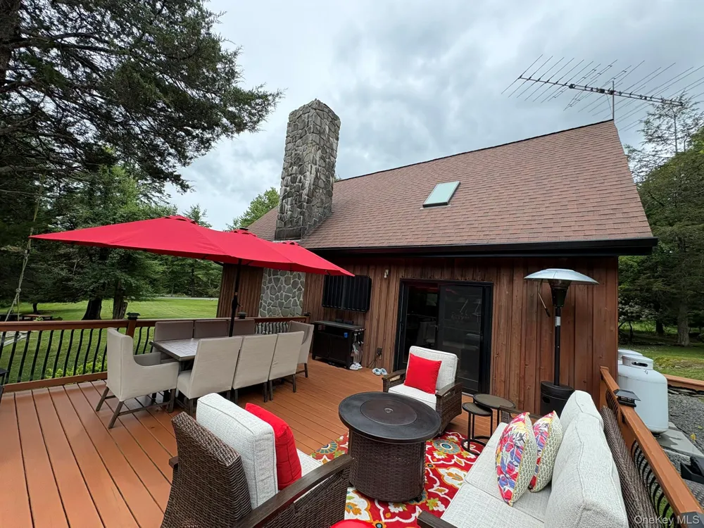 92 Twinshaven Road Napanoch, NY 12458