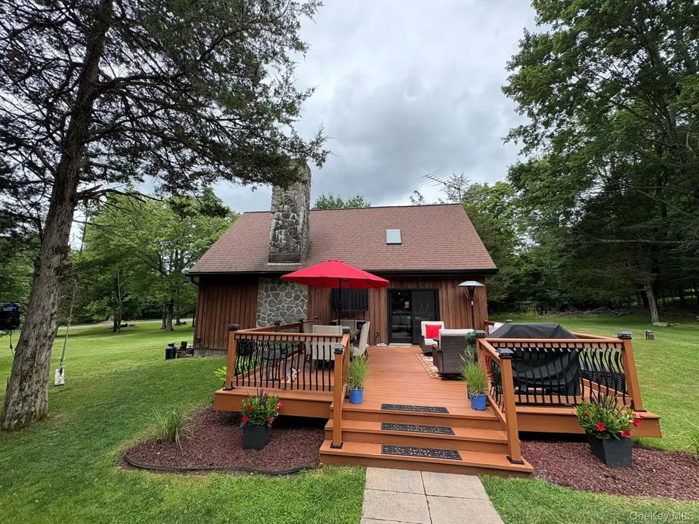 92 Twinshaven Road Napanoch, NY 12458