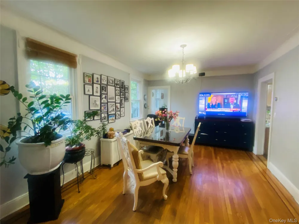 42 Mead Street Hempstead, NY 11550