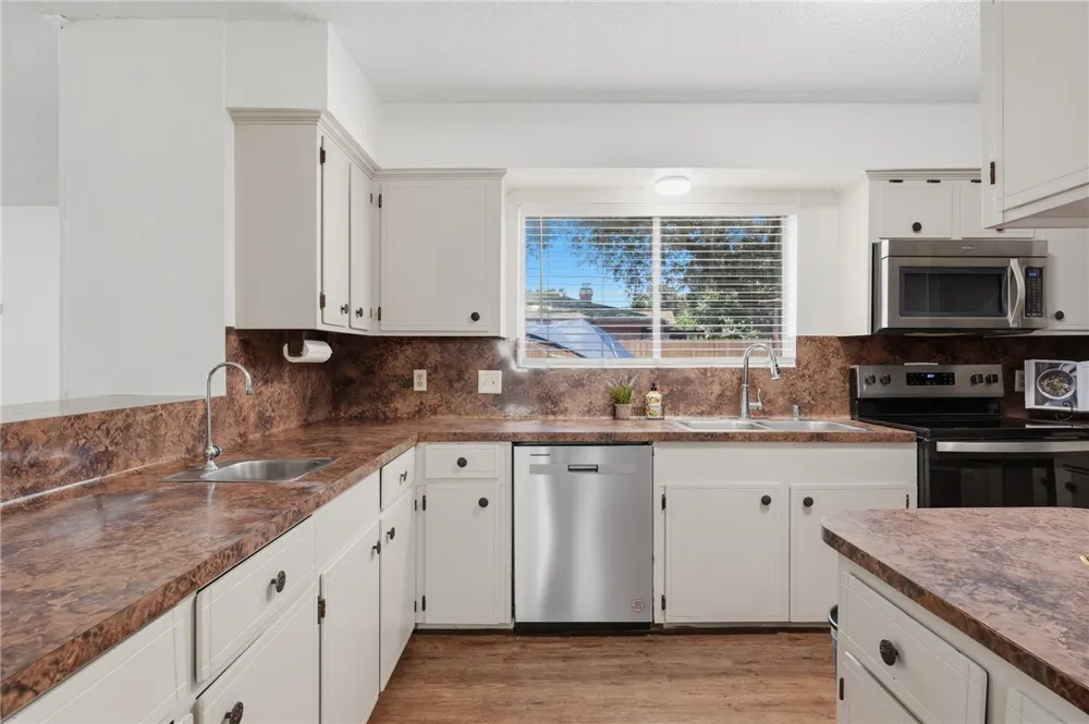 2113 Saint Charles Drive Portland, TX 78374