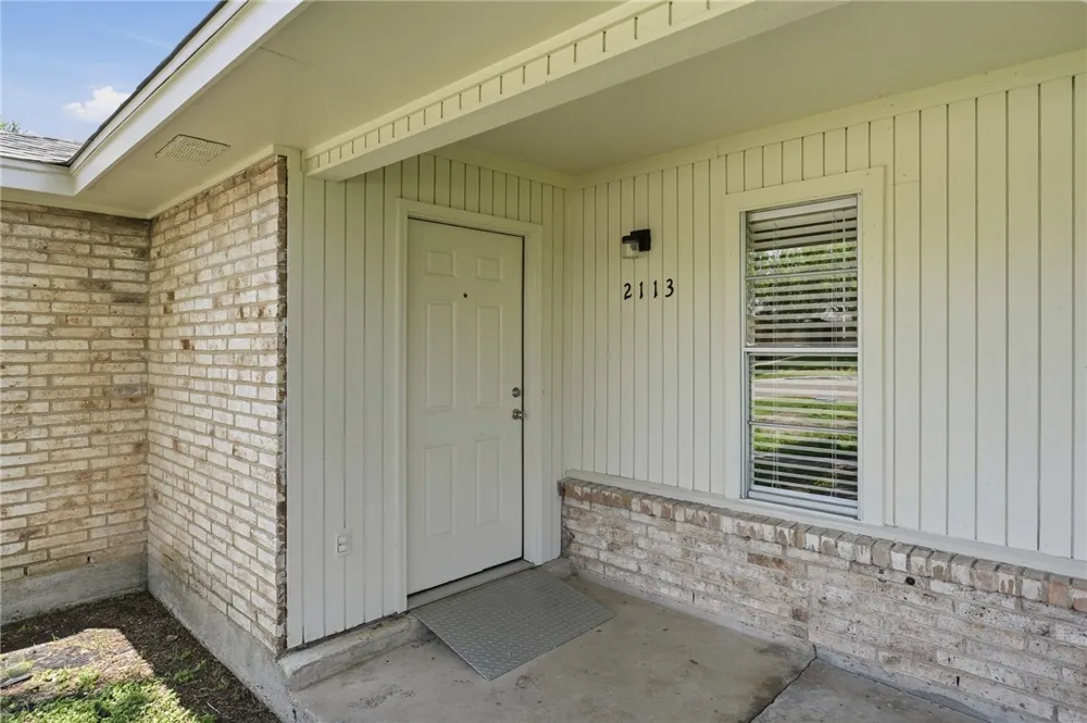 2113 Saint Charles Drive Portland, TX 78374