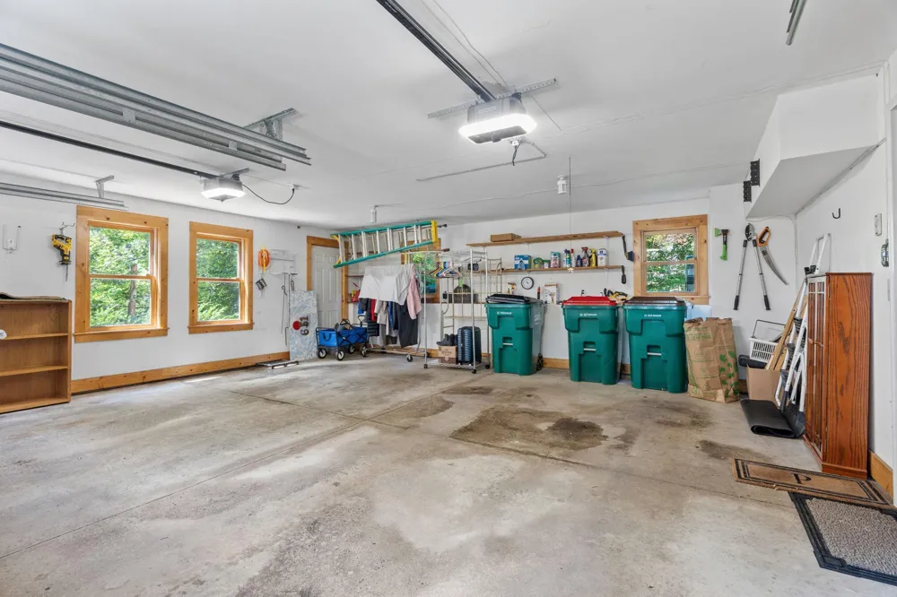 607 Ivy Falls Avenue Mendota Heights, MN 55118