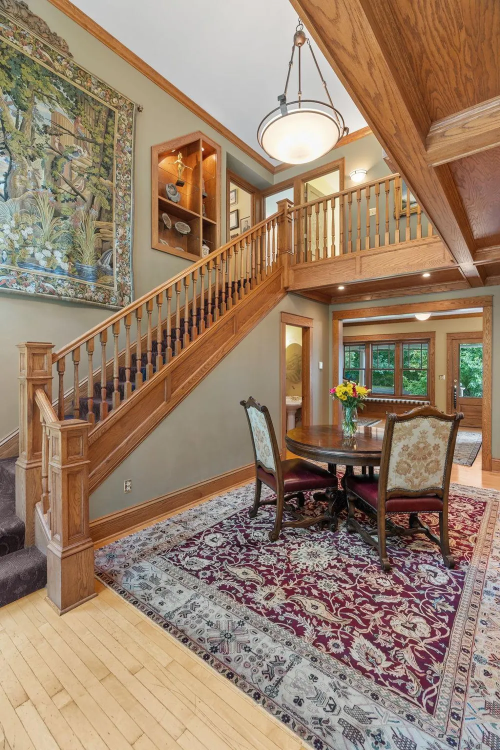607 Ivy Falls Avenue Mendota Heights, MN 55118