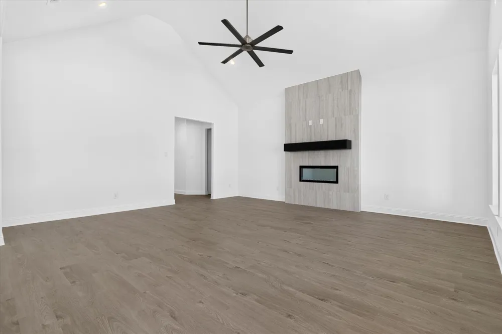 1001 Leo Lane Poolville, TX 76487