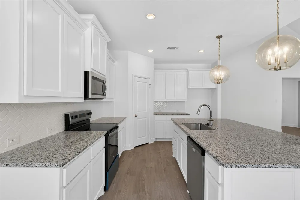 1001 Leo Lane Poolville, TX 76487
