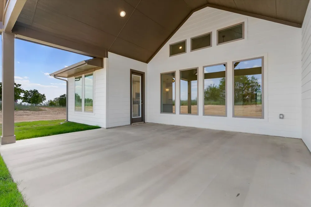 1001 Leo Lane Poolville, TX 76487