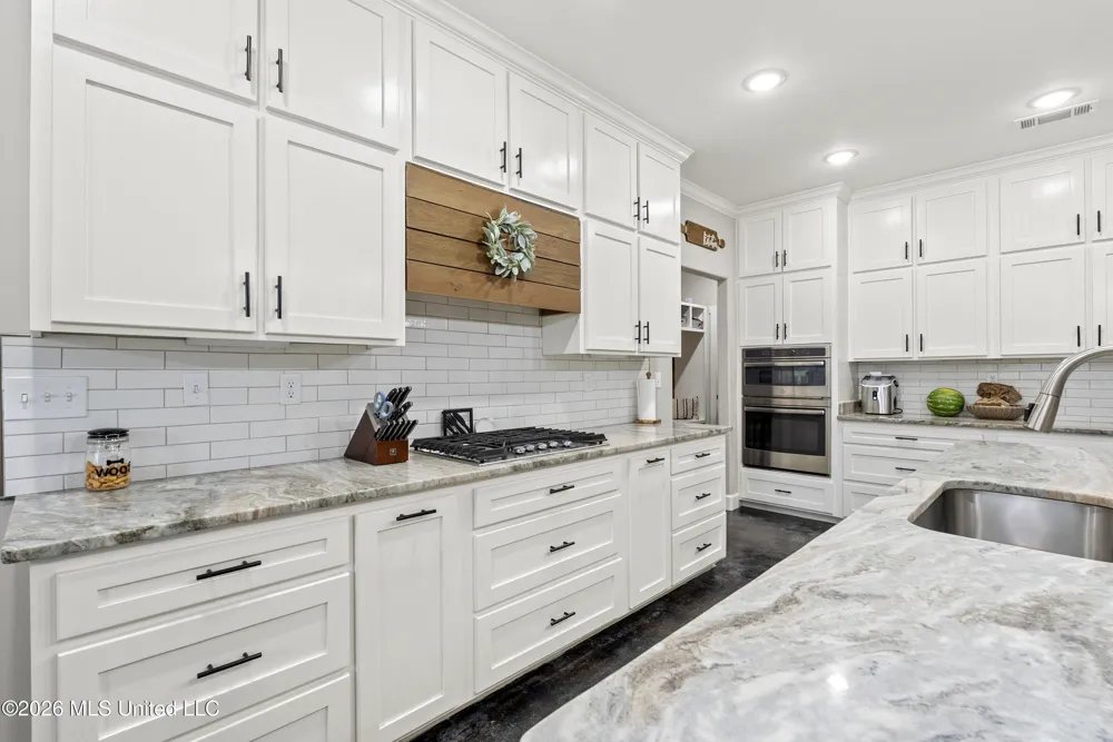 8301 Browns Ferry Road Senatobia, MS 38668