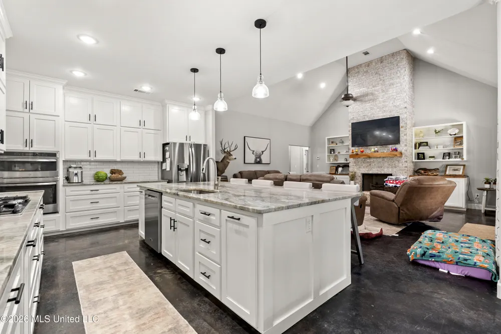 8301 Browns Ferry Road Senatobia, MS 38668