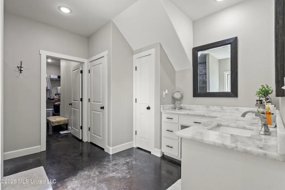 8301 Browns Ferry Road Senatobia, MS 38668