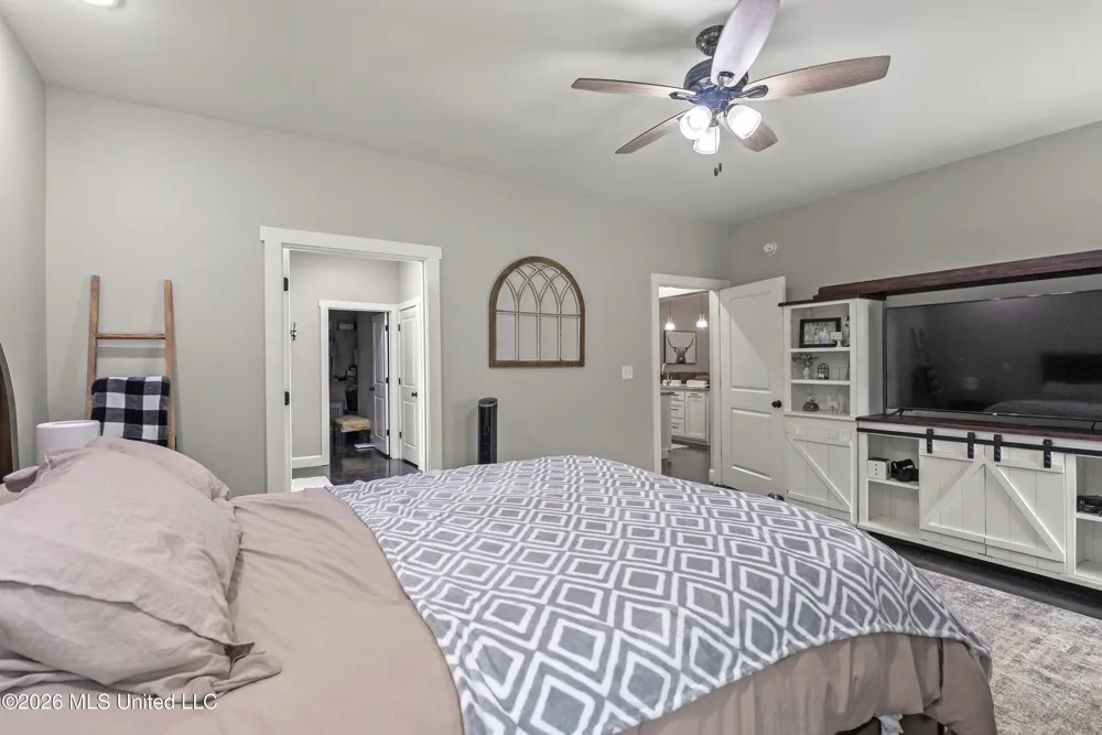 8301 Browns Ferry Road Senatobia, MS 38668