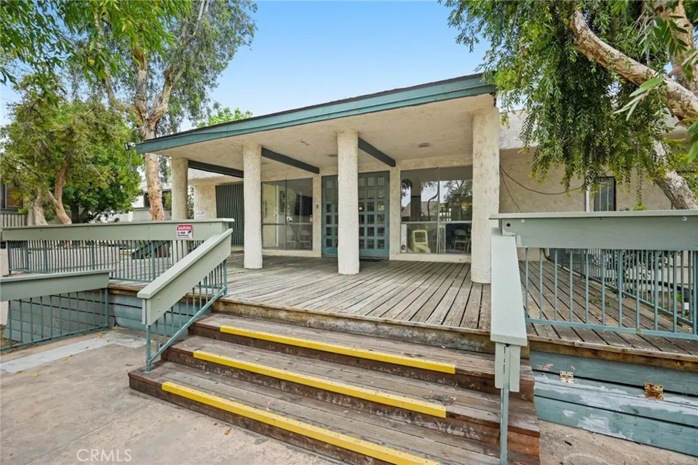 8601 International Avenue #234 Canoga Park, CA 91304