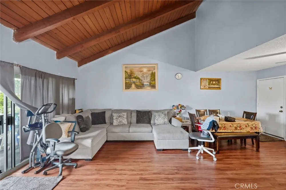 8601 International Avenue #234 Canoga Park, CA 91304