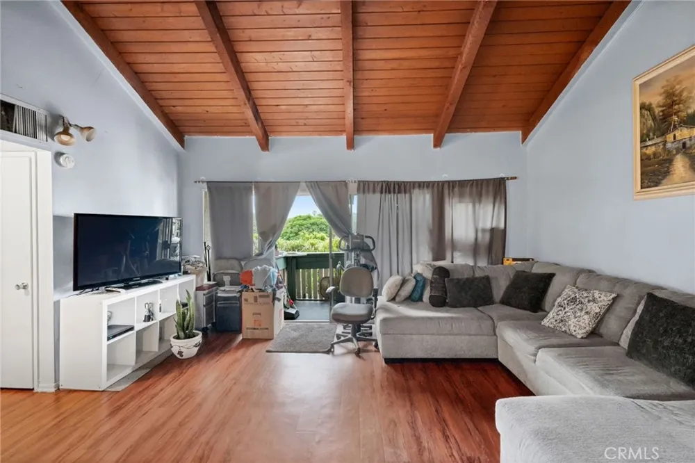8601 International Avenue #234 Canoga Park, CA 91304