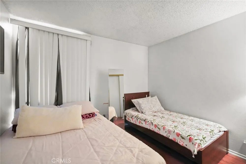 8601 International Avenue #234 Canoga Park, CA 91304