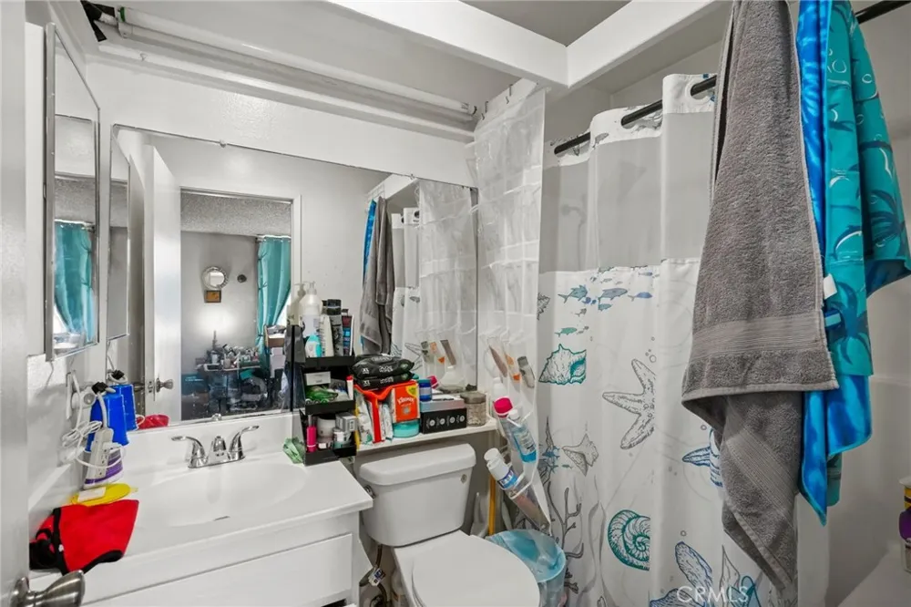 8601 International Avenue #234 Canoga Park, CA 91304