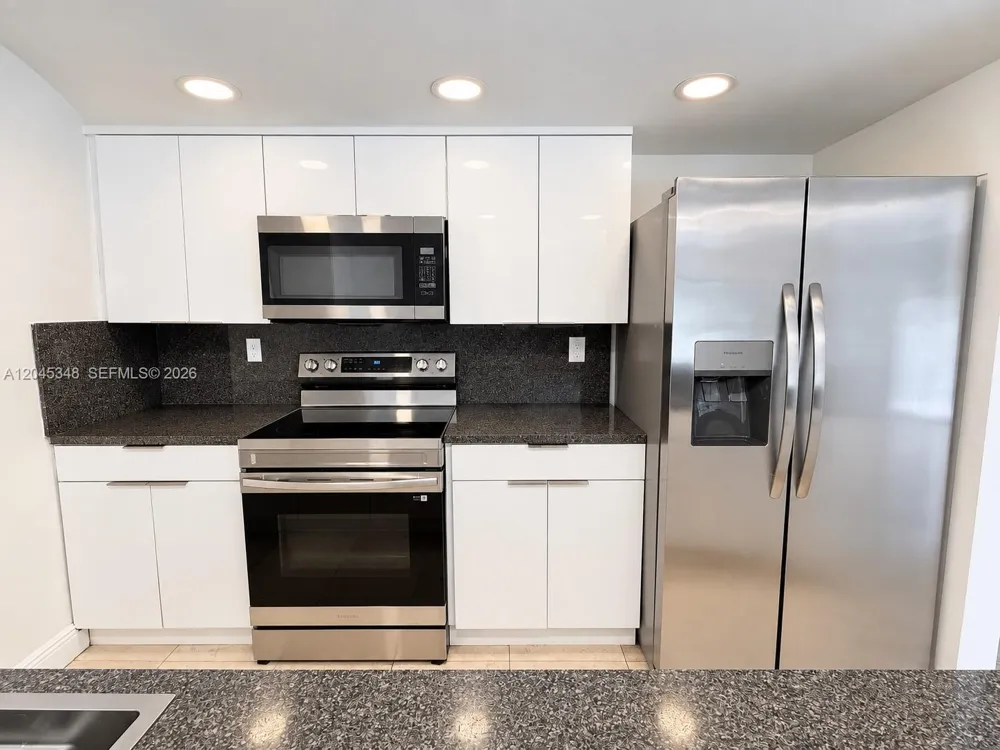 3756 NE 166th St #112 North Miami Beach, FL 33160