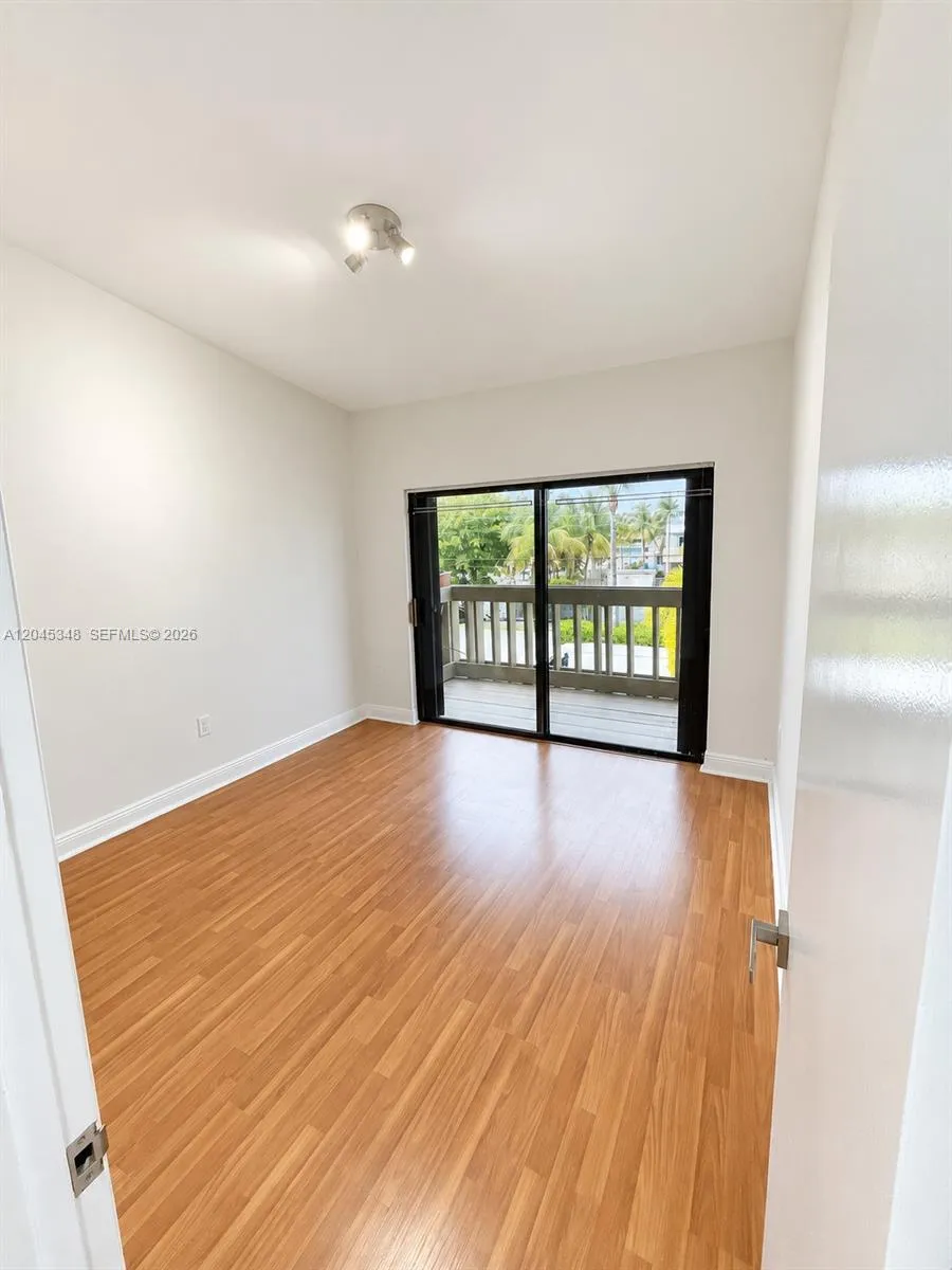 3756 NE 166th St #112 North Miami Beach, FL 33160
