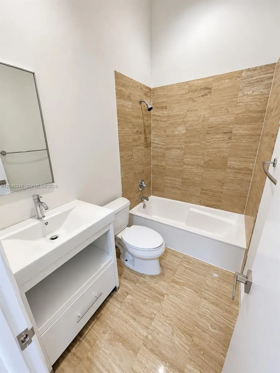 3756 NE 166th St #112 North Miami Beach, FL 33160