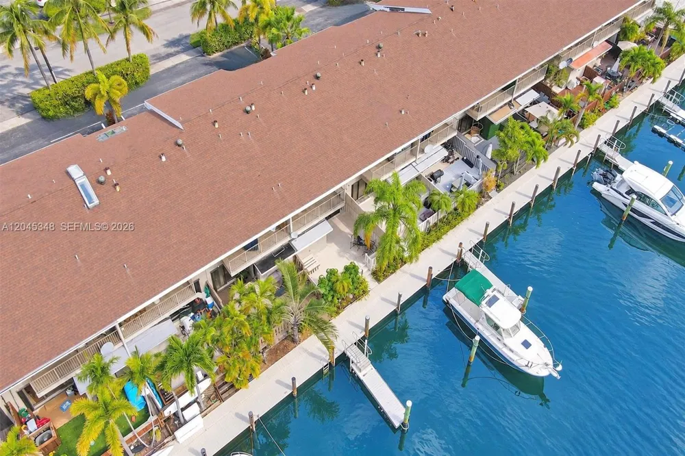 3756 NE 166th St #112 North Miami Beach, FL 33160