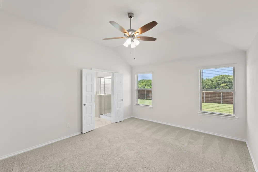 2613 River Bank Drive Burleson, TX 76028